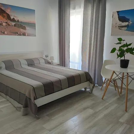 게스트하우스 Rosita 레카나티