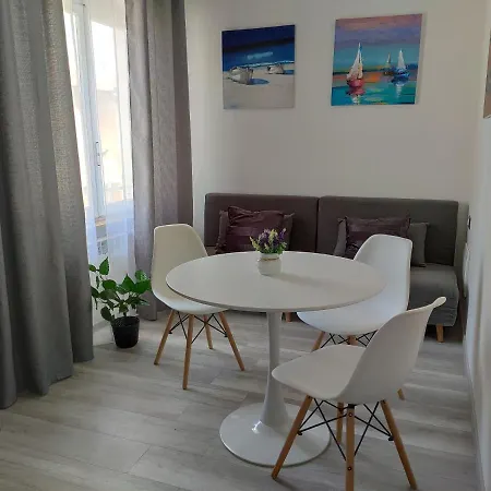 ゲストハウス Rosita 3*